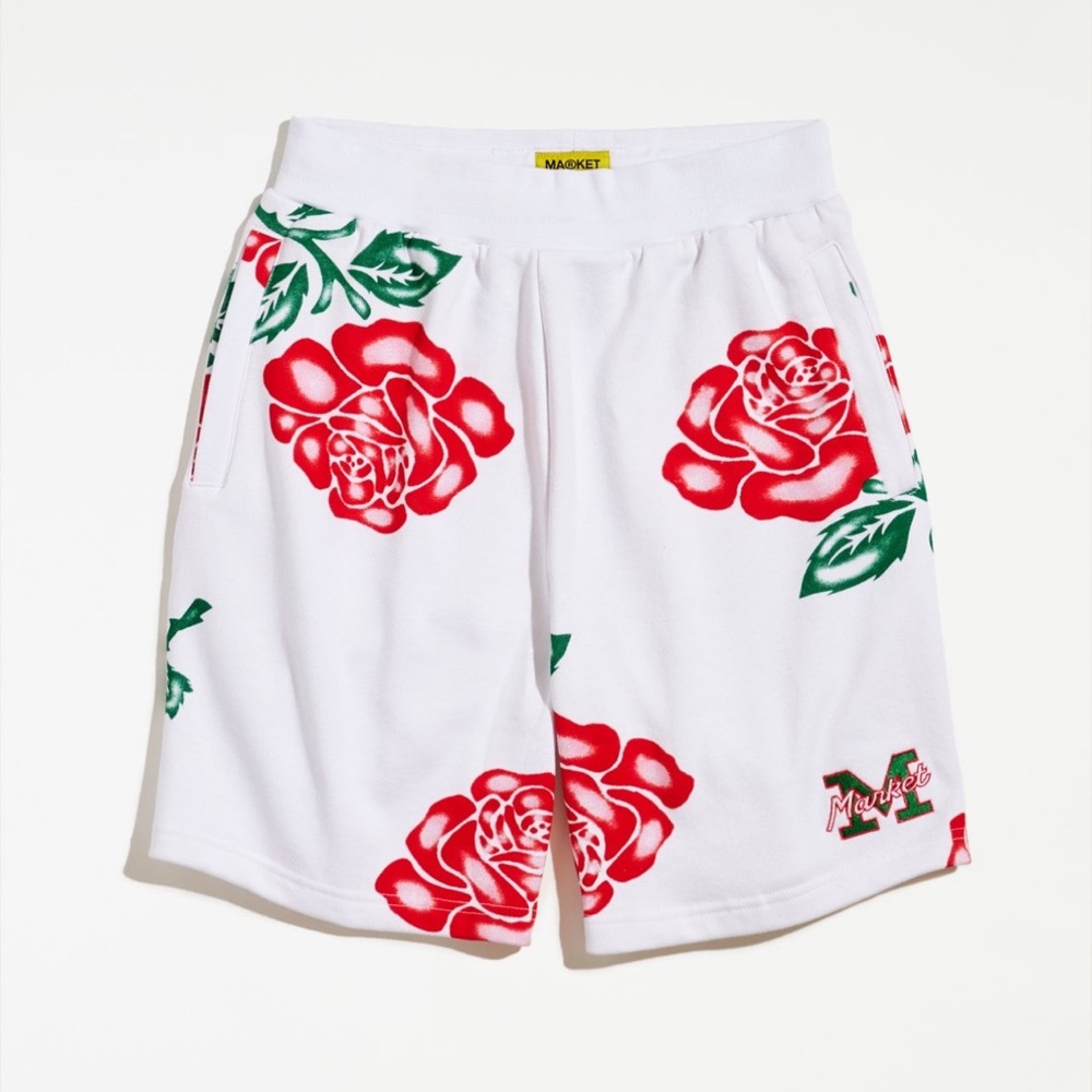 Market UO exclusive rose allover print sweat short